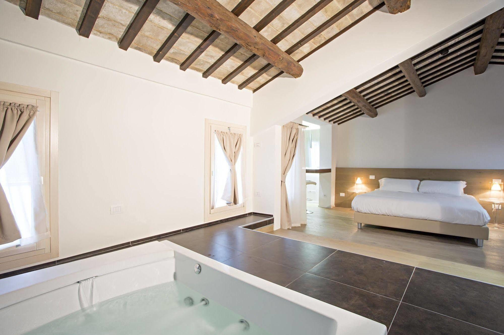 Borgoleoni 18 - Room And Breakfast Феррара Экстерьер фото